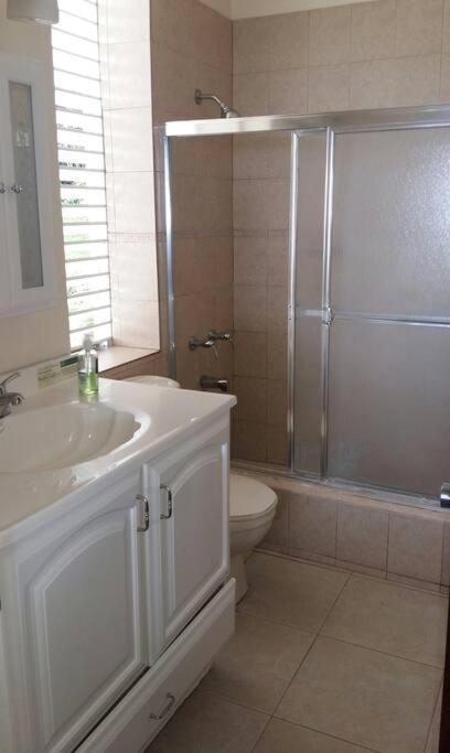 Ocho Rios 2 Bedroom Apartment/Flat المظهر الخارجي الصورة